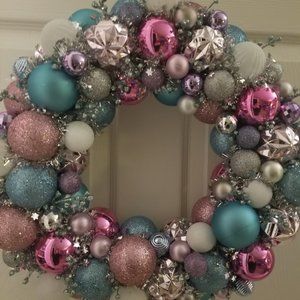 Christmas Ball Ornament wreath 18"